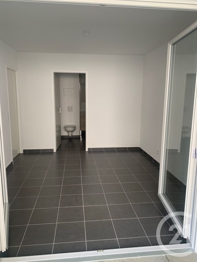 Appartement à louer - 2 pièces - 37.0 m2 - AVIGNON - 84 - PROVENCE-ALPES-COTE-D-AZUR - Century 21 Saint Marc Immobilier