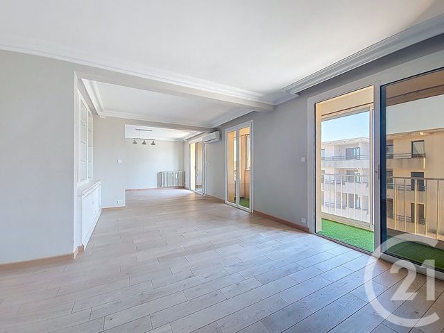 Appartement F3 à vendre - 3 pièces - 90.96 m2 - VILLENEUVE LES AVIGNON - 30 - LANGUEDOC-ROUSSILLON - Century 21 Saint Marc Immobilier