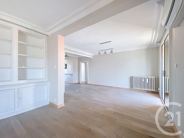 Appartement F3 à vendre - 3 pièces - 90.96 m2 - VILLENEUVE LES AVIGNON - 30 - LANGUEDOC-ROUSSILLON - Century 21 Saint Marc Immobilier