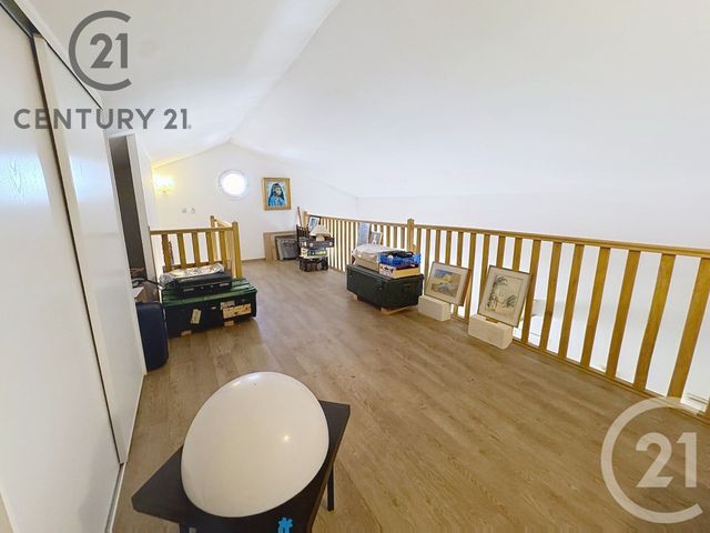 Appartement Duplex à vendre - 3 pièces - 82.35 m2 - AVIGNON - 84 - PROVENCE-ALPES-COTE-D-AZUR - Century 21 Saint Marc Immobilier