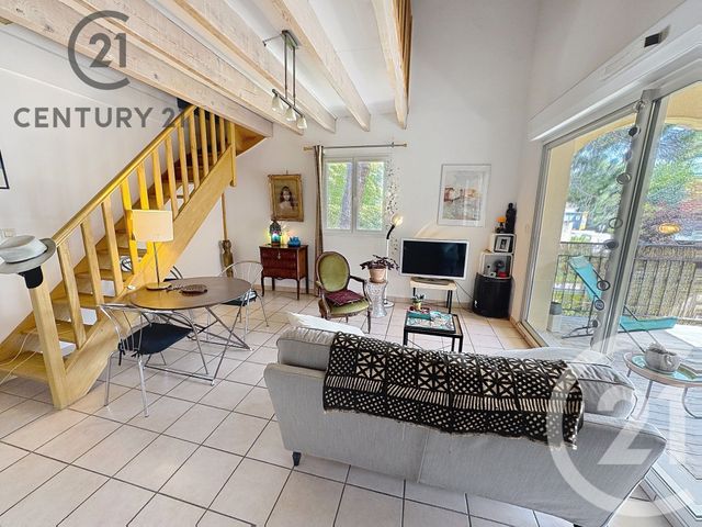 Appartement Duplex à vendre - 3 pièces - 82.35 m2 - AVIGNON - 84 - PROVENCE-ALPES-COTE-D-AZUR - Century 21 Saint Marc Immobilier