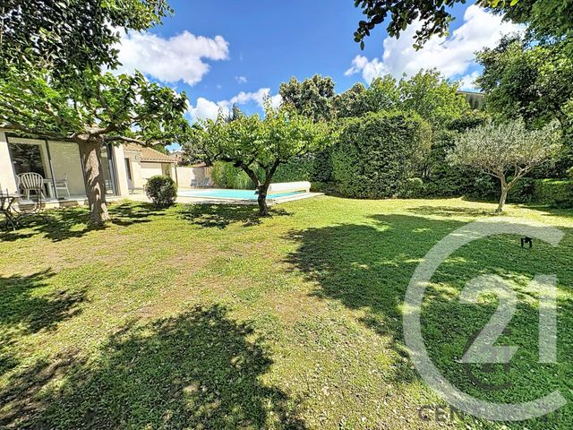 maison à louer - 6 pièces - 166.0 m2 - VILLENEUVE LES AVIGNON - 30 - LANGUEDOC-ROUSSILLON - Century 21 Saint Marc Immobilier