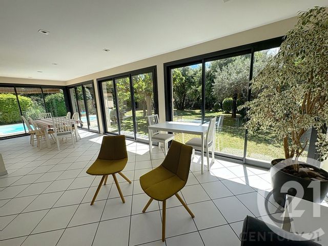 maison à louer - 6 pièces - 166.0 m2 - VILLENEUVE LES AVIGNON - 30 - LANGUEDOC-ROUSSILLON - Century 21 Saint Marc Immobilier