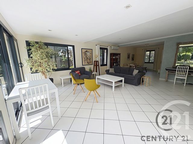 maison à louer - 6 pièces - 166.0 m2 - VILLENEUVE LES AVIGNON - 30 - LANGUEDOC-ROUSSILLON - Century 21 Saint Marc Immobilier