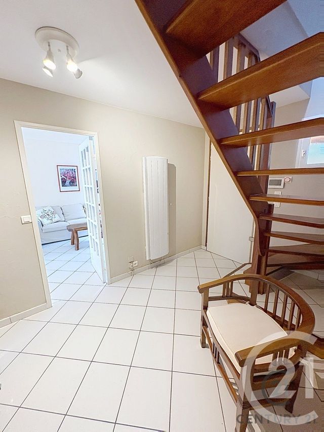 maison à louer - 6 pièces - 166.0 m2 - VILLENEUVE LES AVIGNON - 30 - LANGUEDOC-ROUSSILLON - Century 21 Saint Marc Immobilier