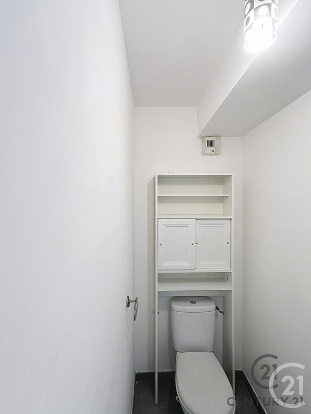 Appartement T2 à louer - 2 pièces - 43.0 m2 - AVIGNON - 84 - PROVENCE-ALPES-COTE-D-AZUR - Century 21 Saint Marc Immobilier