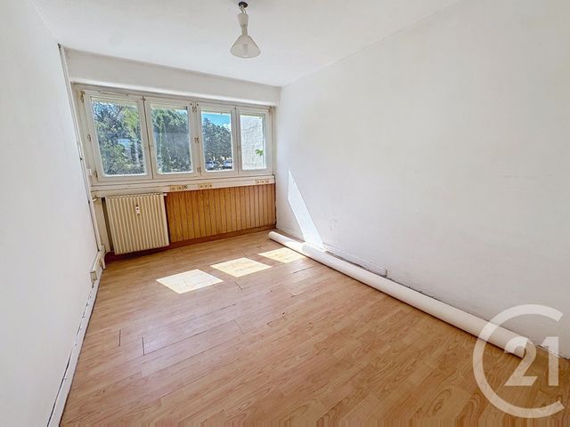 Appartement F3 à vendre - 3 pièces - 64.0 m2 - VILLENEUVE LES AVIGNON - 30 - LANGUEDOC-ROUSSILLON - Century 21 Saint Marc Immobilier