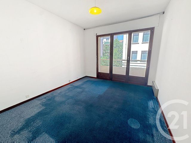 Appartement F4 à vendre - 4 pièces - 107.48 m2 - AVIGNON - 84 - PROVENCE-ALPES-COTE-D-AZUR - Century 21 Saint Marc Immobilier
