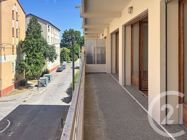 Appartement F4 à vendre - 4 pièces - 107.48 m2 - AVIGNON - 84 - PROVENCE-ALPES-COTE-D-AZUR - Century 21 Saint Marc Immobilier