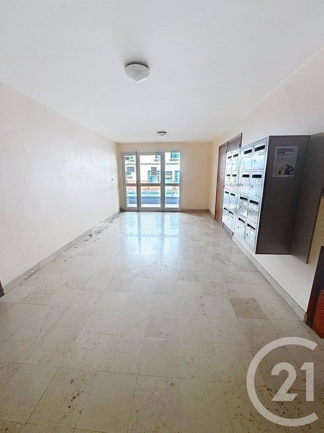 Appartement F4 à vendre - 4 pièces - 107.48 m2 - AVIGNON - 84 - PROVENCE-ALPES-COTE-D-AZUR - Century 21 Saint Marc Immobilier