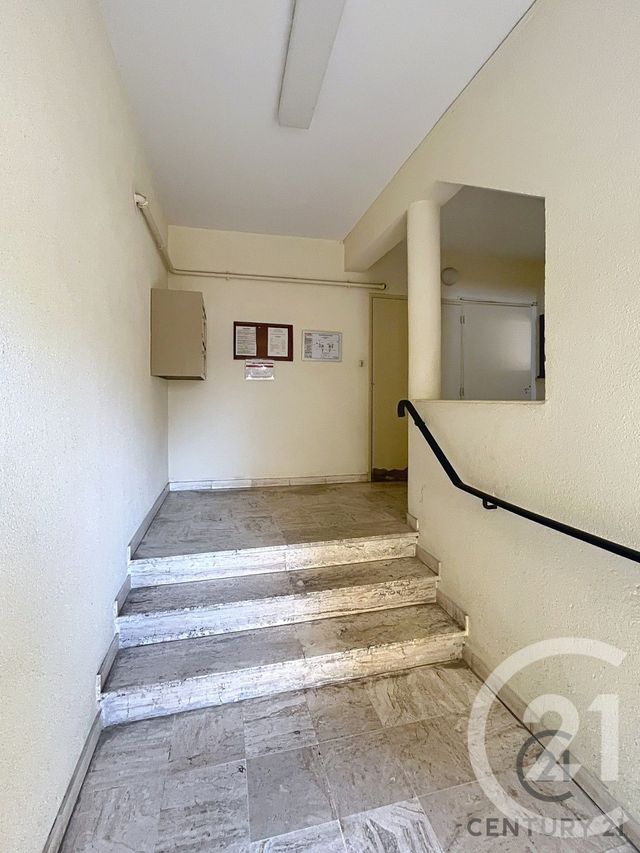 Appartement T3 à louer - 3 pièces - 71.38 m2 - VILLENEUVE LES AVIGNON - 30 - LANGUEDOC-ROUSSILLON - Century 21 Saint Marc Immobilier