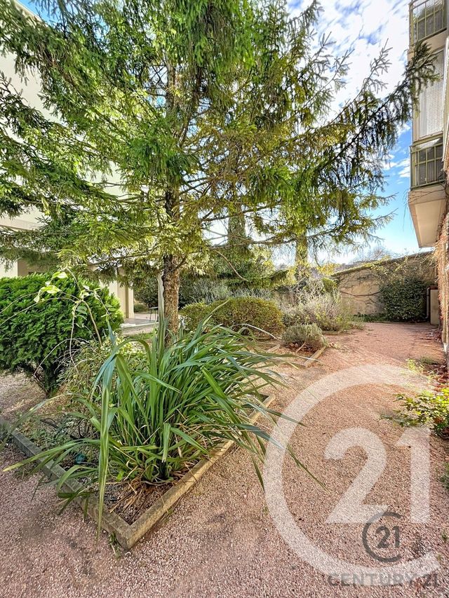 Appartement T3 à louer - 3 pièces - 71.38 m2 - VILLENEUVE LES AVIGNON - 30 - LANGUEDOC-ROUSSILLON - Century 21 Saint Marc Immobilier