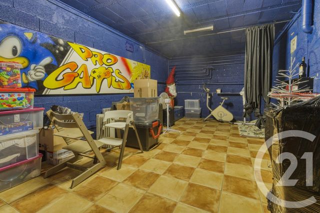 maison à vendre - 9 pièces - 283.0 m2 - VILLENEUVE LES AVIGNON - 30 - LANGUEDOC-ROUSSILLON - Century 21 Saint Marc Immobilier