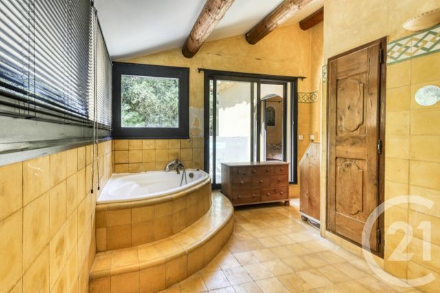 maison à vendre - 9 pièces - 283.0 m2 - VILLENEUVE LES AVIGNON - 30 - LANGUEDOC-ROUSSILLON - Century 21 Saint Marc Immobilier