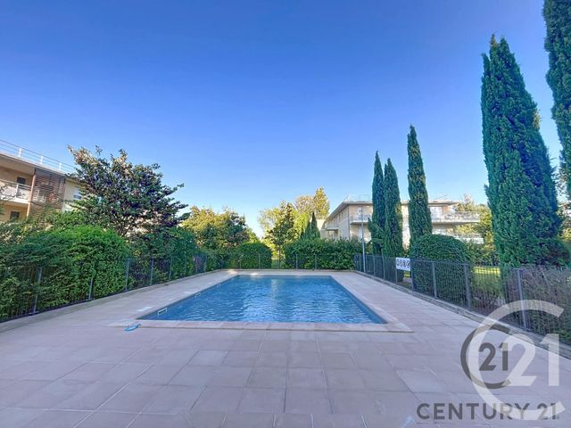 Appartement à louer - 2 pièces - 34.0 m2 - AVIGNON - 84 - PROVENCE-ALPES-COTE-D-AZUR - Century 21 Saint Marc Immobilier