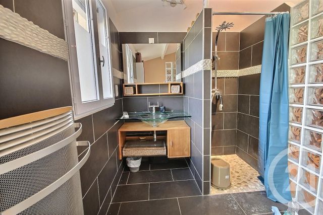 maison à louer - 5 pièces - 131.25 m2 - VILLENEUVE LES AVIGNON - 30 - LANGUEDOC-ROUSSILLON - Century 21 Saint Marc Immobilier