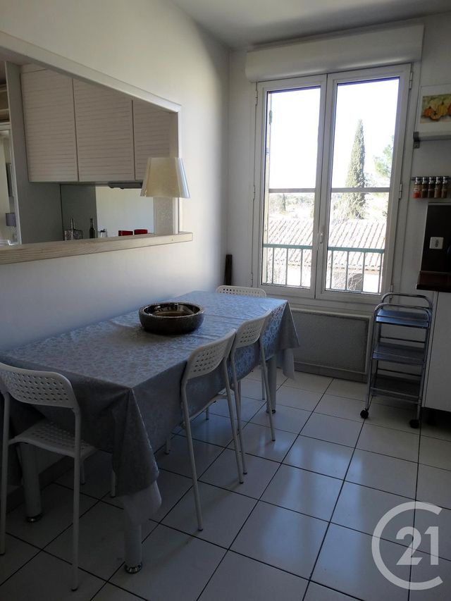 Appartement F2 à louer - 2 pièces - 48.0 m2 - VILLENEUVE LES AVIGNON - 30 - LANGUEDOC-ROUSSILLON - Century 21 Saint Marc Immobilier