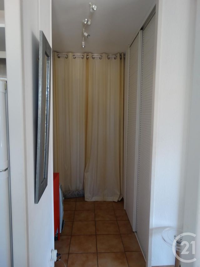 Appartement F2 à louer - 2 pièces - 48.0 m2 - VILLENEUVE LES AVIGNON - 30 - LANGUEDOC-ROUSSILLON - Century 21 Saint Marc Immobilier