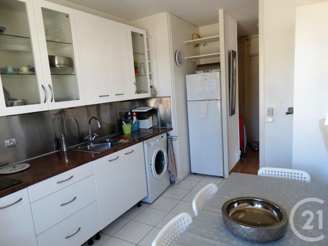 Appartement F2 à louer - 2 pièces - 48.0 m2 - VILLENEUVE LES AVIGNON - 30 - LANGUEDOC-ROUSSILLON - Century 21 Saint Marc Immobilier