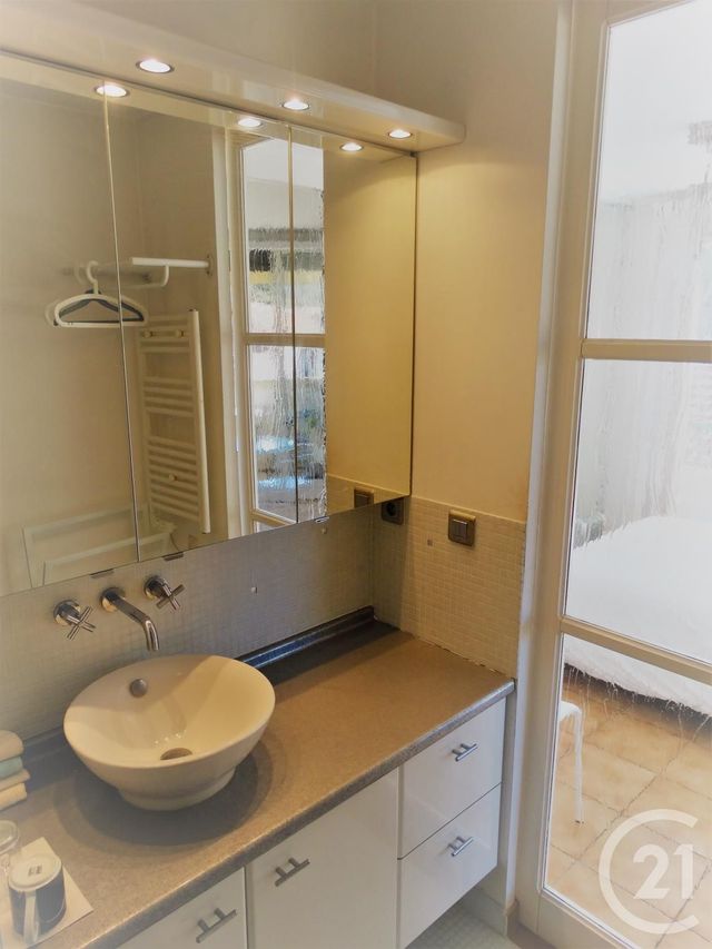 Appartement F2 à louer - 2 pièces - 48.0 m2 - VILLENEUVE LES AVIGNON - 30 - LANGUEDOC-ROUSSILLON - Century 21 Saint Marc Immobilier