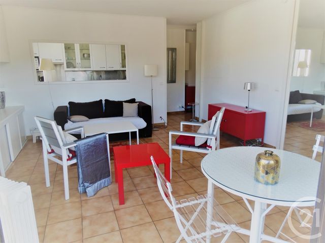 Appartement F2 à louer - 2 pièces - 48.0 m2 - VILLENEUVE LES AVIGNON - 30 - LANGUEDOC-ROUSSILLON - Century 21 Saint Marc Immobilier
