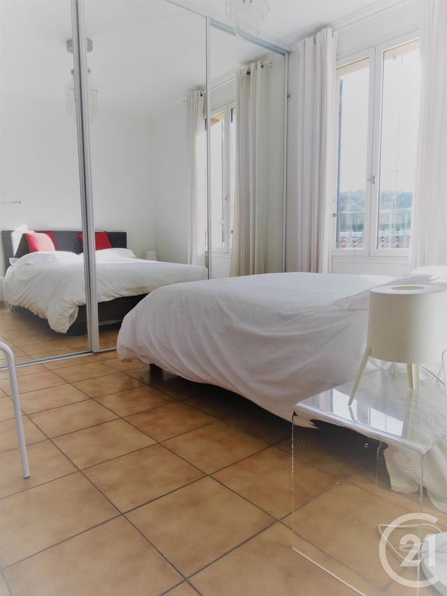 Appartement F2 à louer - 2 pièces - 48.0 m2 - VILLENEUVE LES AVIGNON - 30 - LANGUEDOC-ROUSSILLON - Century 21 Saint Marc Immobilier