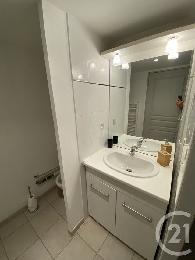 Appartement F2 à louer - 2 pièces - 36.91 m2 - AVIGNON - 84 - PROVENCE-ALPES-COTE-D-AZUR - Century 21 Saint Marc Immobilier