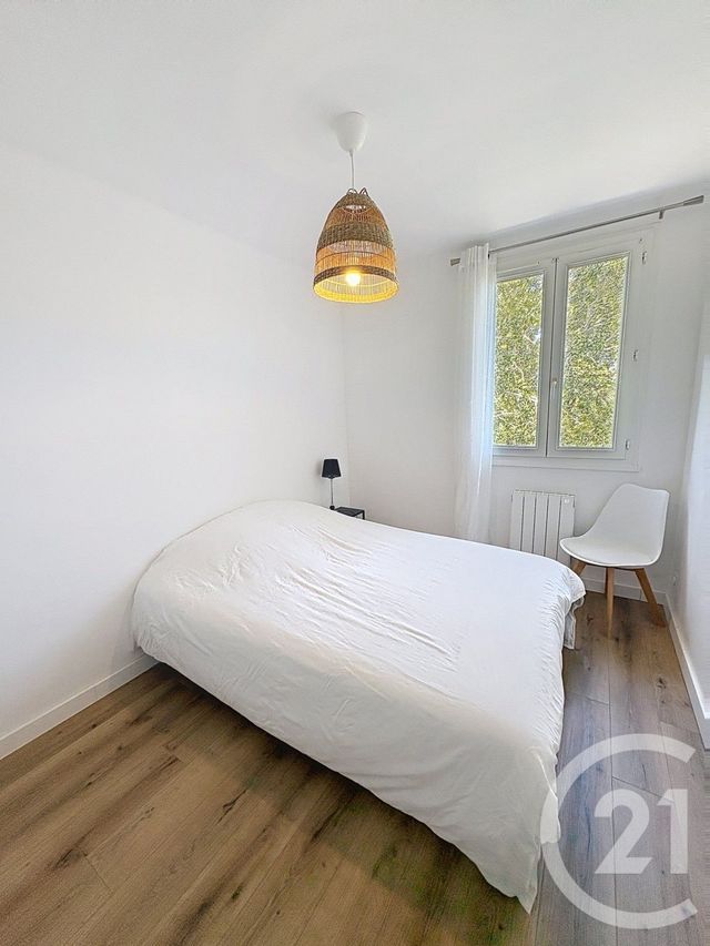Appartement F4 à louer - 4 pièces - 67.0 m2 - AVIGNON - 84 - PROVENCE-ALPES-COTE-D-AZUR - Century 21 Saint Marc Immobilier