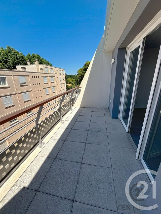 Appartement F1 à louer - 1 pièce - 29.83 m2 - AVIGNON - 84 - PROVENCE-ALPES-COTE-D-AZUR - Century 21 Saint Marc Immobilier