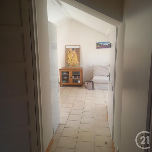 Appartement Studio à louer - 2 pièces - 27.5 m2 - AVIGNON - 84 - PROVENCE-ALPES-COTE-D-AZUR - Century 21 Saint Marc Immobilier
