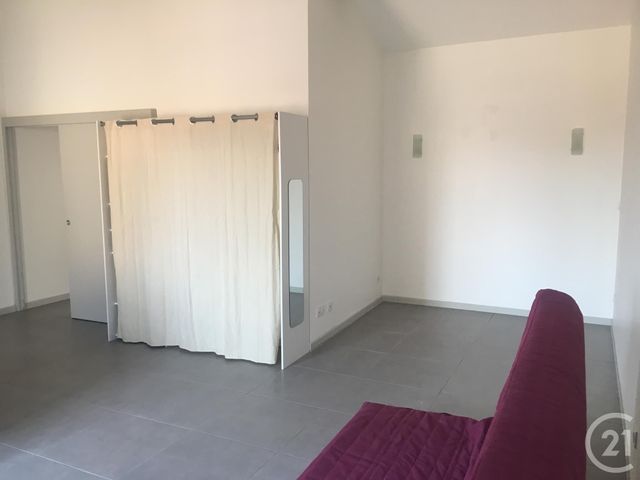Appartement F1 à louer - 1 pièce - 38.24 m2 - AVIGNON - 84 - PROVENCE-ALPES-COTE-D-AZUR - Century 21 Saint Marc Immobilier