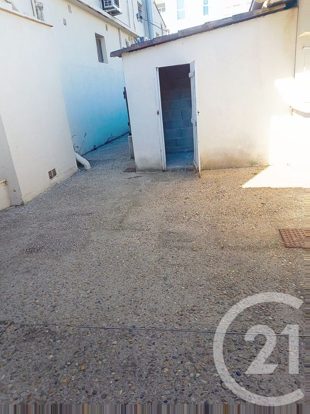 Appartement T2 à louer - 2 pièces - 41.52 m2 - AVIGNON - 84 - PROVENCE-ALPES-COTE-D-AZUR - Century 21 Saint Marc Immobilier