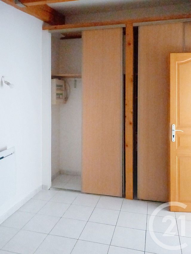 Appartement T2 à louer - 2 pièces - 41.52 m2 - AVIGNON - 84 - PROVENCE-ALPES-COTE-D-AZUR - Century 21 Saint Marc Immobilier