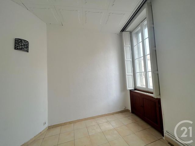 Appartement F3 à louer - 3 pièces - 73.69 m2 - AVIGNON - 84 - PROVENCE-ALPES-COTE-D-AZUR - Century 21 Saint Marc Immobilier