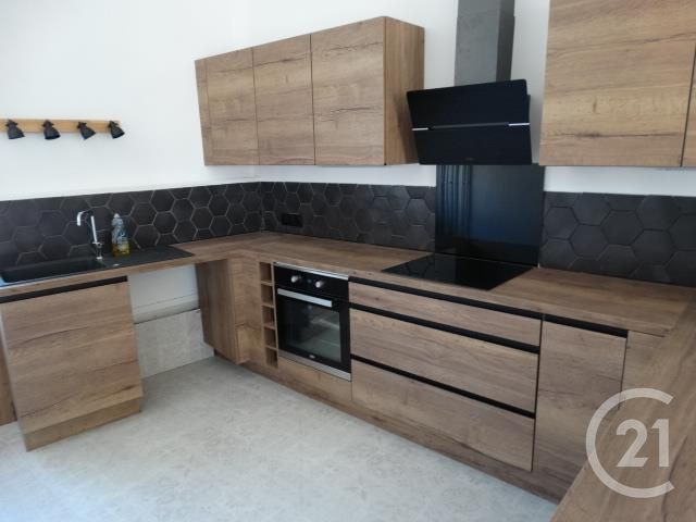 Appartement F3 à louer - 3 pièces - 73.69 m2 - AVIGNON - 84 - PROVENCE-ALPES-COTE-D-AZUR - Century 21 Saint Marc Immobilier