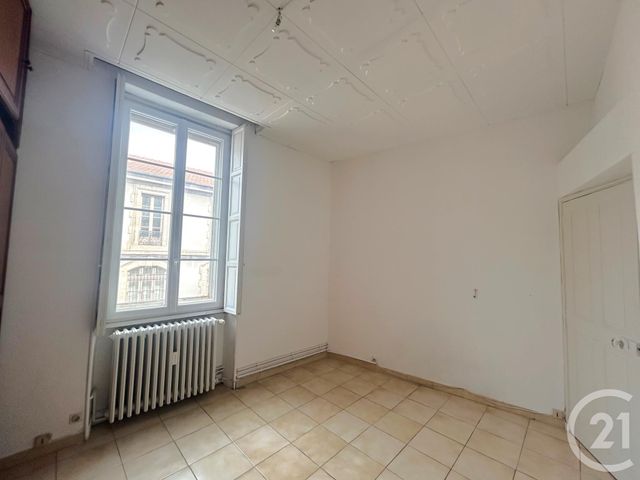 Appartement F3 à louer - 3 pièces - 73.69 m2 - AVIGNON - 84 - PROVENCE-ALPES-COTE-D-AZUR - Century 21 Saint Marc Immobilier