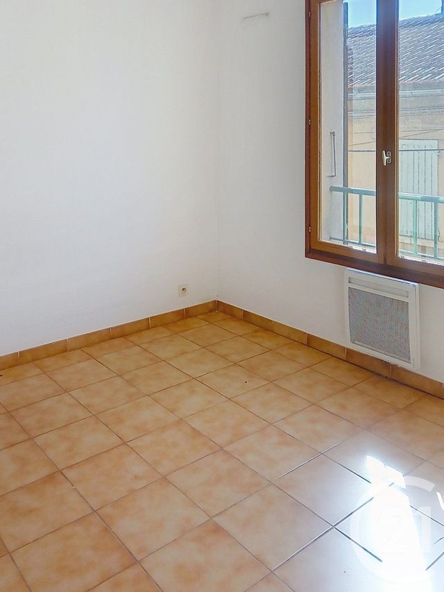 Appartement F2 à louer - 2 pièces - 50.0 m2 - VILLENEUVE LES AVIGNON - 30 - LANGUEDOC-ROUSSILLON - Century 21 Saint Marc Immobilier