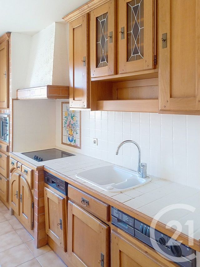 Appartement F2 à louer - 2 pièces - 50.0 m2 - VILLENEUVE LES AVIGNON - 30 - LANGUEDOC-ROUSSILLON - Century 21 Saint Marc Immobilier