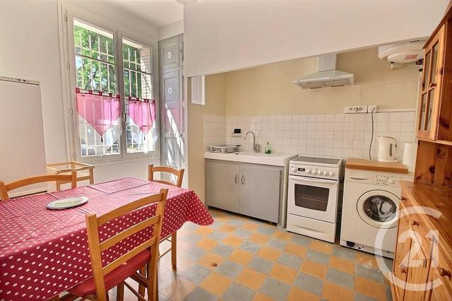 Appartement T2 à louer - 2 pièces - 46.59 m2 - AVIGNON - 84 - PROVENCE-ALPES-COTE-D-AZUR - Century 21 Saint Marc Immobilier