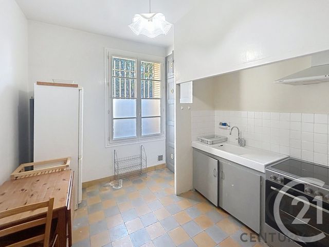 Appartement T2 à louer - 2 pièces - 46.59 m2 - AVIGNON - 84 - PROVENCE-ALPES-COTE-D-AZUR - Century 21 Saint Marc Immobilier