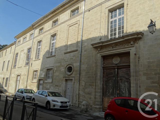 Appartement F3 à louer - 3 pièces - 93.35 m2 - VILLENEUVE LES AVIGNON - 30 - LANGUEDOC-ROUSSILLON - Century 21 Saint Marc Immobilier