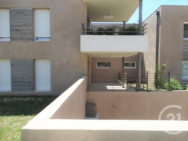 Appartement F2 à louer - 2 pièces - 42.5 m2 - VILLENEUVE LES AVIGNON - 30 - LANGUEDOC-ROUSSILLON - Century 21 Saint Marc Immobilier