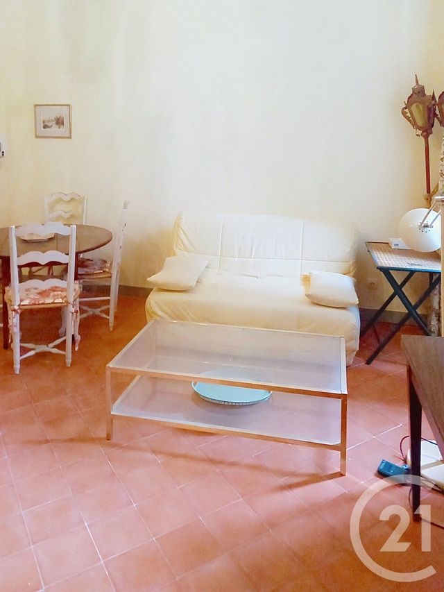 Appartement F2 à louer - 2 pièces - 43.0 m2 - AVIGNON - 84 - PROVENCE-ALPES-COTE-D-AZUR - Century 21 Saint Marc Immobilier