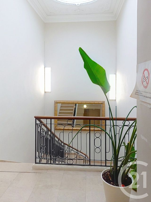Appartement F2 à louer - 2 pièces - 43.0 m2 - AVIGNON - 84 - PROVENCE-ALPES-COTE-D-AZUR - Century 21 Saint Marc Immobilier