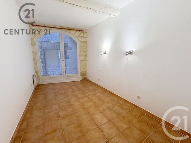 Appartement F3 à louer - 3 pièces - 65.0 m2 - AVIGNON - 84 - PROVENCE-ALPES-COTE-D-AZUR - Century 21 Saint Marc Immobilier