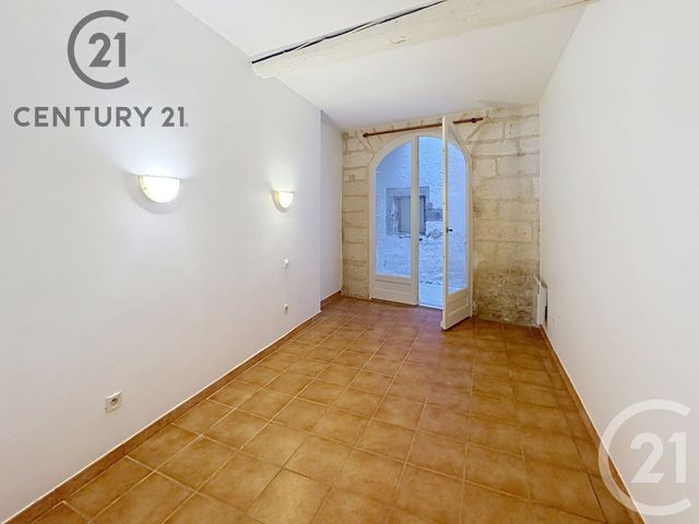 Appartement F3 à louer - 3 pièces - 65.0 m2 - AVIGNON - 84 - PROVENCE-ALPES-COTE-D-AZUR - Century 21 Saint Marc Immobilier