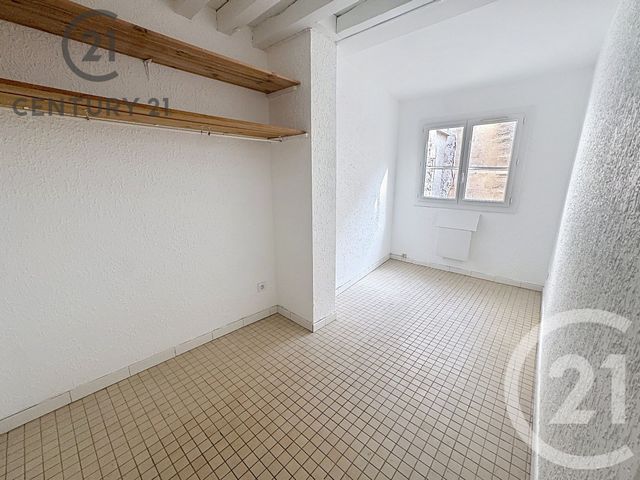 Appartement F5 à louer - 5 pièces - 85.2 m2 - AVIGNON - 84 - PROVENCE-ALPES-COTE-D-AZUR - Century 21 Saint Marc Immobilier