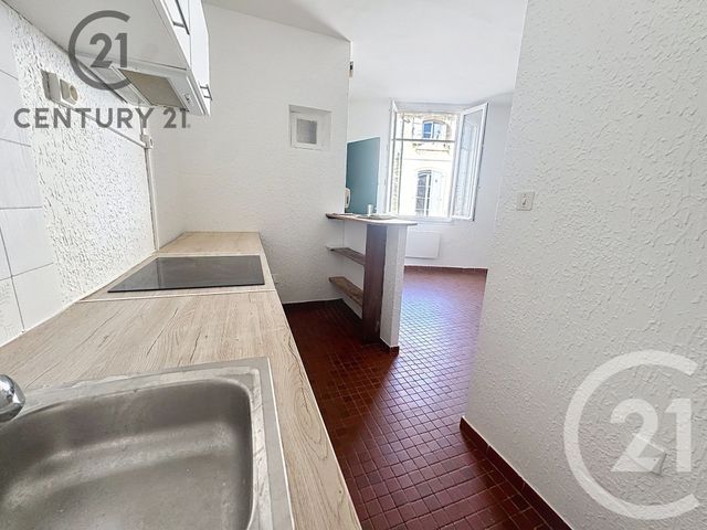 Appartement F5 à louer - 5 pièces - 85.2 m2 - AVIGNON - 84 - PROVENCE-ALPES-COTE-D-AZUR - Century 21 Saint Marc Immobilier