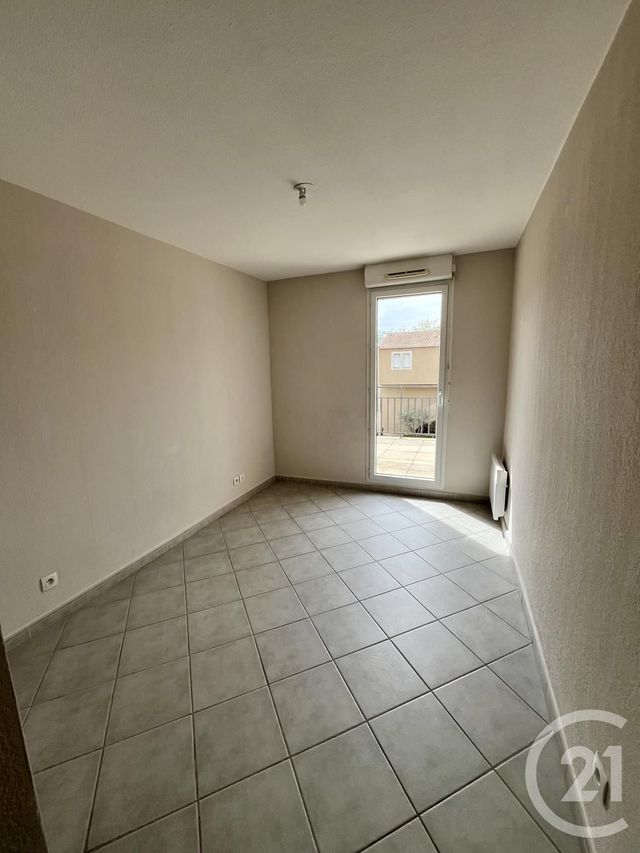 Appartement F4 à louer - 4 pièces - 96.0 m2 - CHATEAURENARD - 13 - PROVENCE-ALPES-COTE-D-AZUR - Century 21 Saint Marc Immobilier