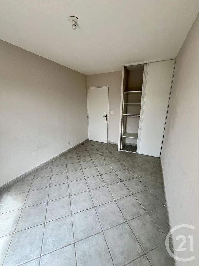 Appartement F4 à louer - 4 pièces - 96.0 m2 - CHATEAURENARD - 13 - PROVENCE-ALPES-COTE-D-AZUR - Century 21 Saint Marc Immobilier
